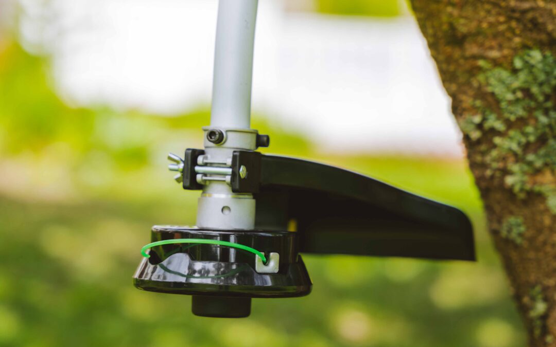 HOW TO: Replace line in LawnMaster’s Curved Shaft Trimmer